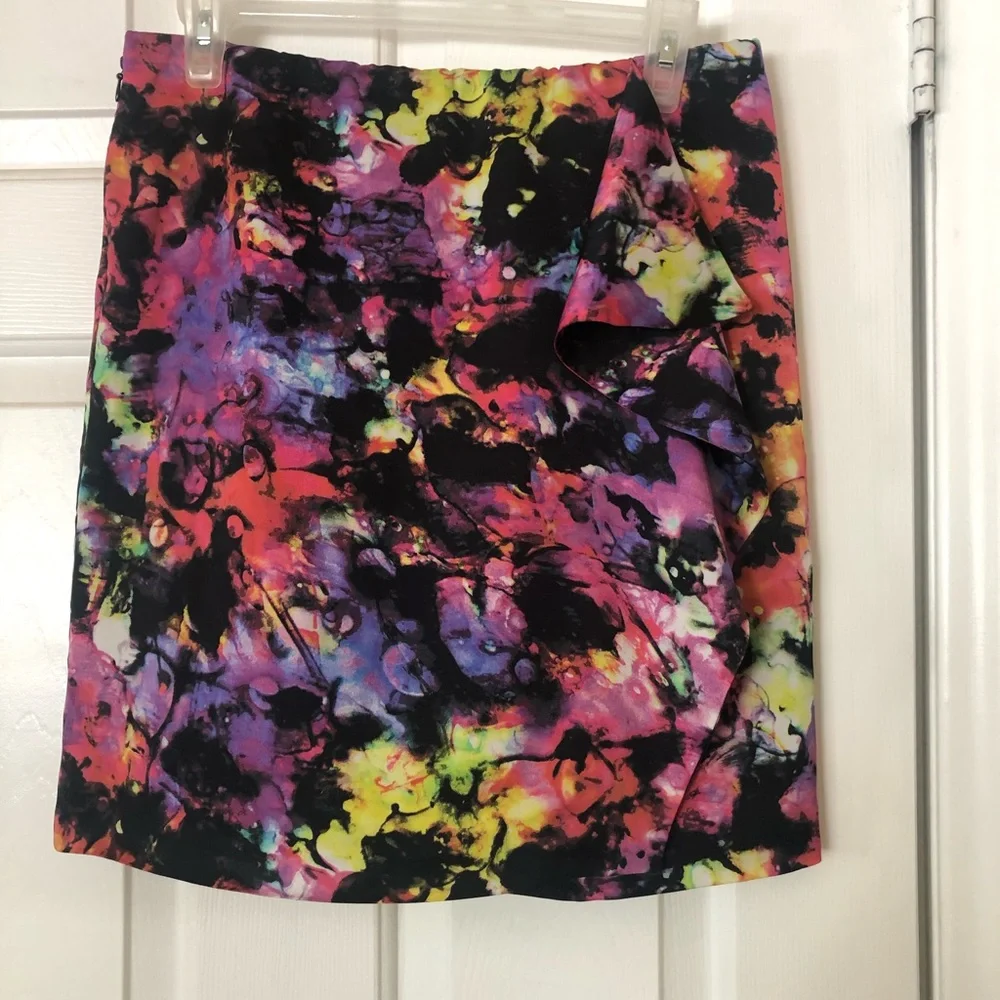Vince Camuto Abstract Pink & Purple Floral Mini Skirt Sz4